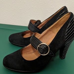 Sofft black mary jane pumps